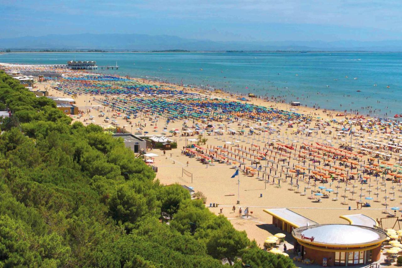 Apartamento Residenza Gardenia Lignano Sabbiadoro Exterior foto